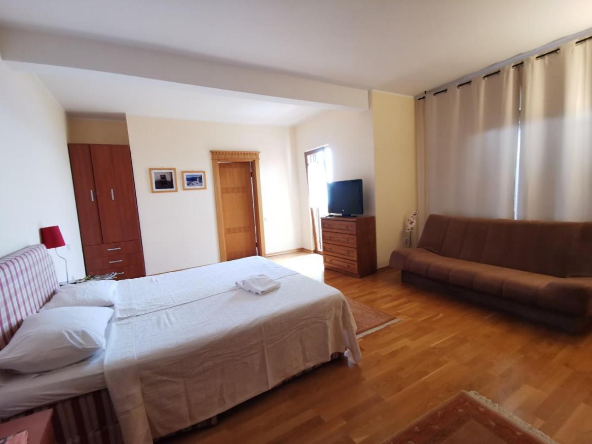 Lux Villa Provence Budva Exteriör bild